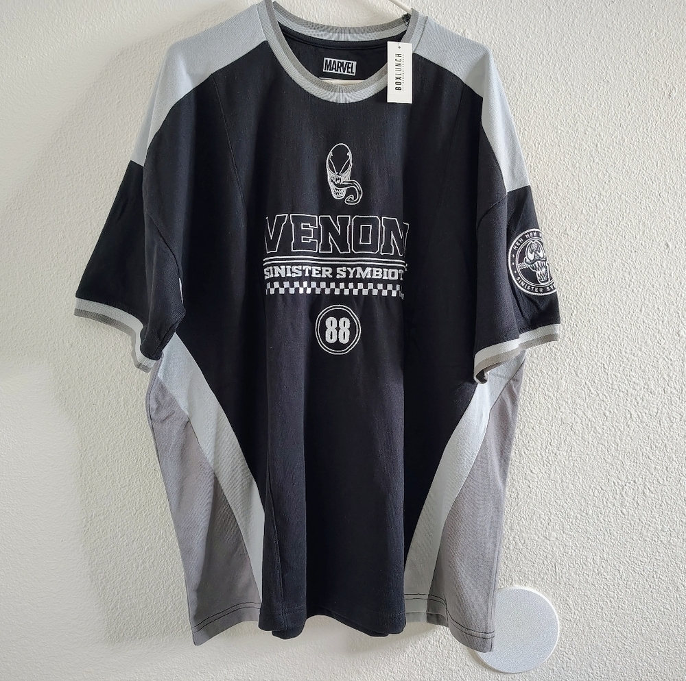Marvel Venom Oversized Graphic Tee Size L BoxLunch Black Gray Racing Style